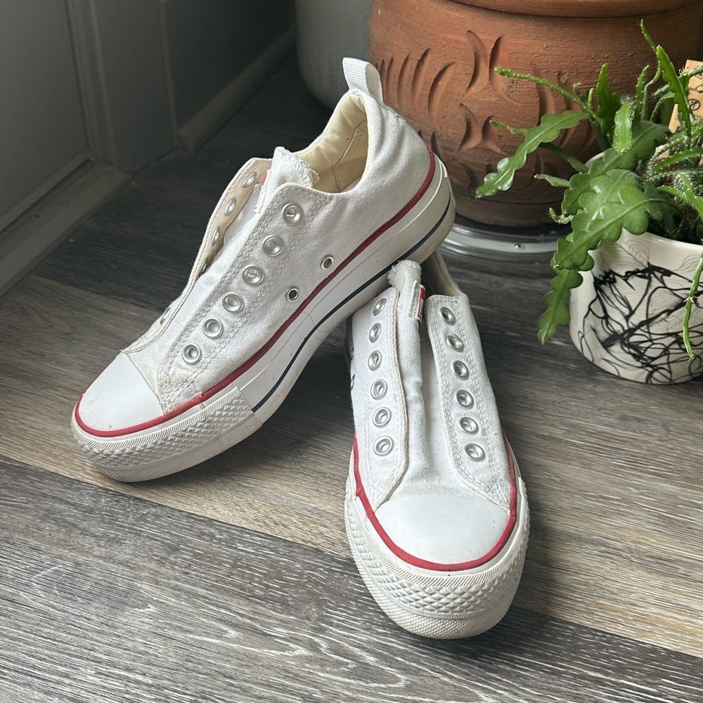 Converse Platform No Lace Slide On Sneaker - FLAWED
